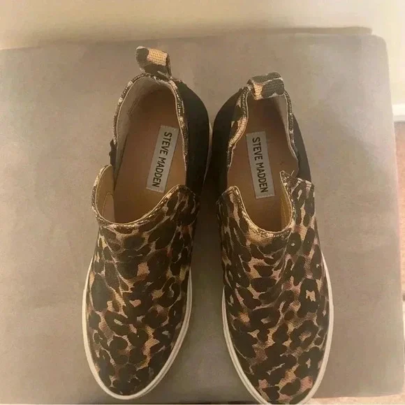 Steve Madden Crushin Leopard Slip On Wedge Sneakers Size 8 - Picture 4 of 10